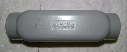 Hubbell Killark 1-1/4" Trade C Set Screw Form EMT Aluminum Conduit Body EBC-4
