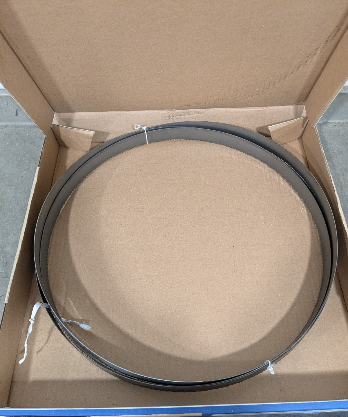 Irwin Welded Bandsaw Blade: 12' 1 Long x 1" Wide x 6 to 10 TPI 87763IBB123685
