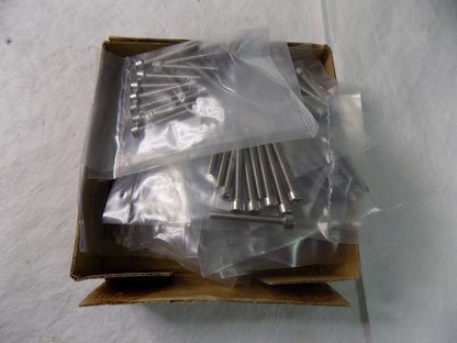 Professional Socket Cap Screw 8-32 UNC 1-1/4" QTY 200  R56000670