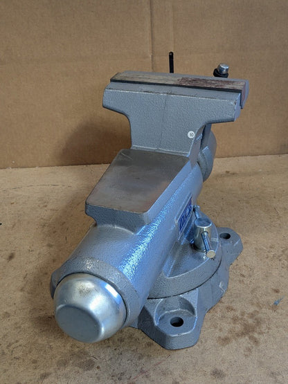 Wilton Mechanics Pro Bench Vise w/ Swivel Base 8" Jaw Width 8-1/2" Opening