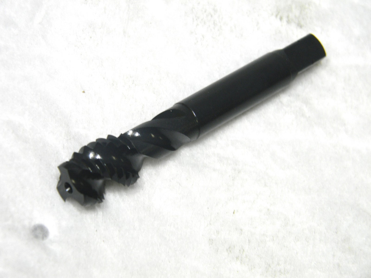 Dormer Spiral Fl Thread Tap 9/16-12 UNC 3-19/32L Modified Bottom Chamfer 581766