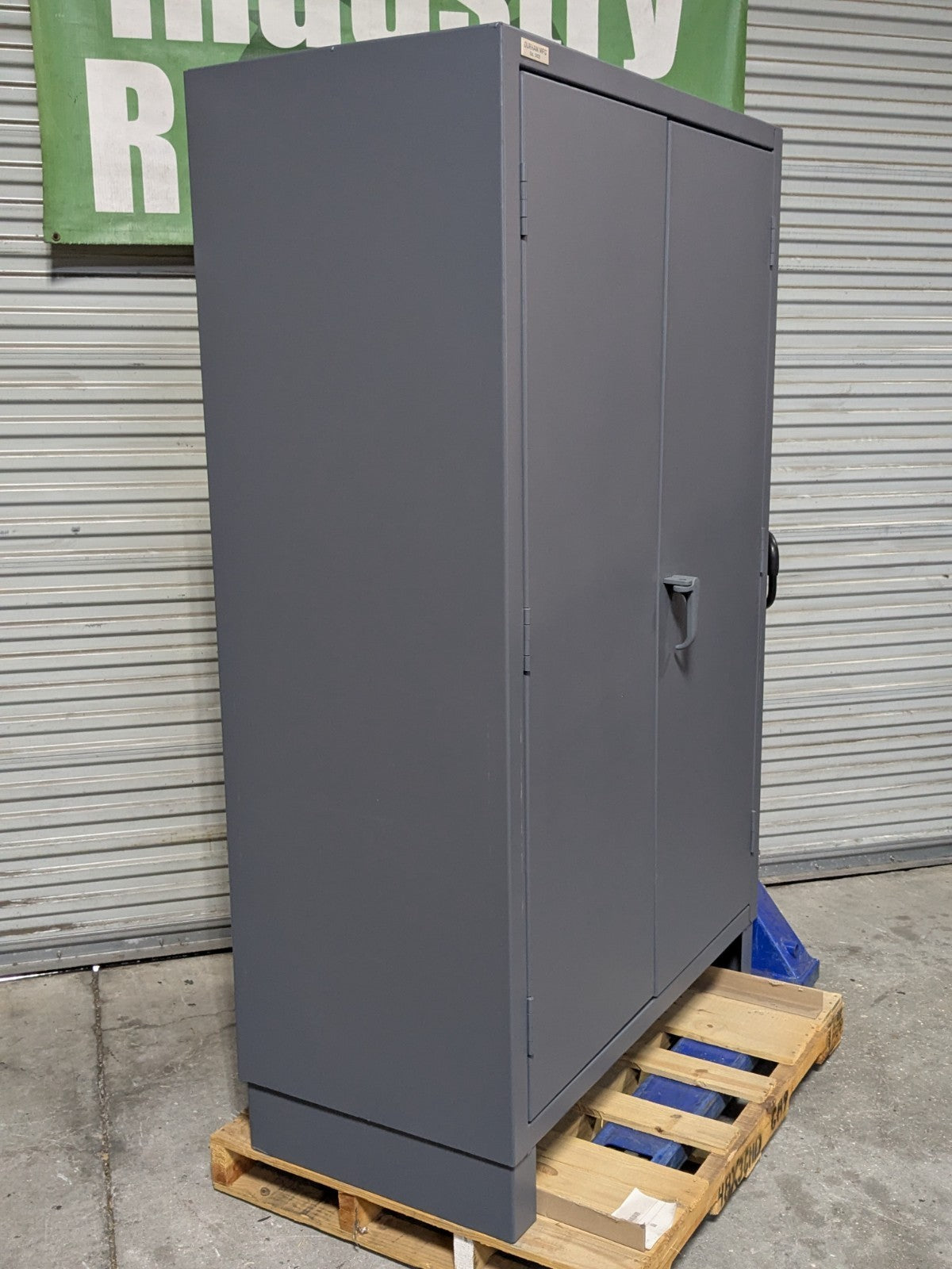 Durham Heavy Duty Lockable Storage Cabinet 4-Shelf 14 Ga. Steel 78" x 48" x 24"
