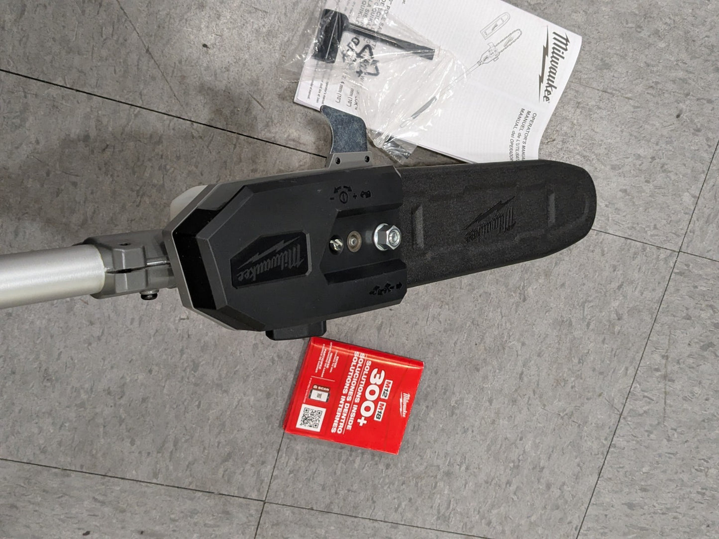 Milwaukee M18 FUEL QUIK-LOK 10 in. Pole Saw Attachment (Tool-Only) 49-16-2720