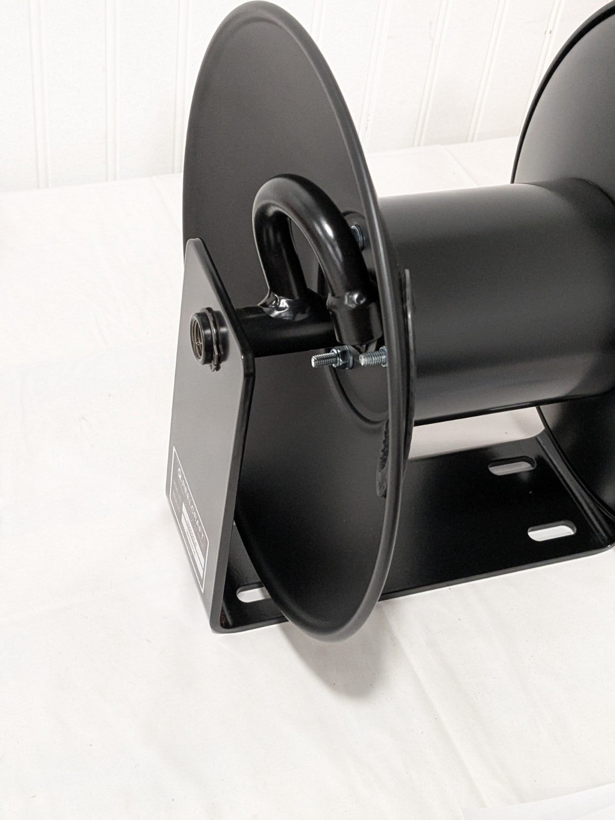 Reelcraft Hose Reel without Hose: 3/8" ID Hose, 50' Long, Hand Crank CU6050LN