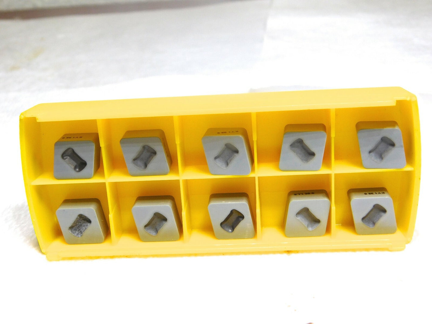 Kennametal Top Notch Ceramic Turning Inserts CNGX454T0820 Grade-KY1320  QTY-10