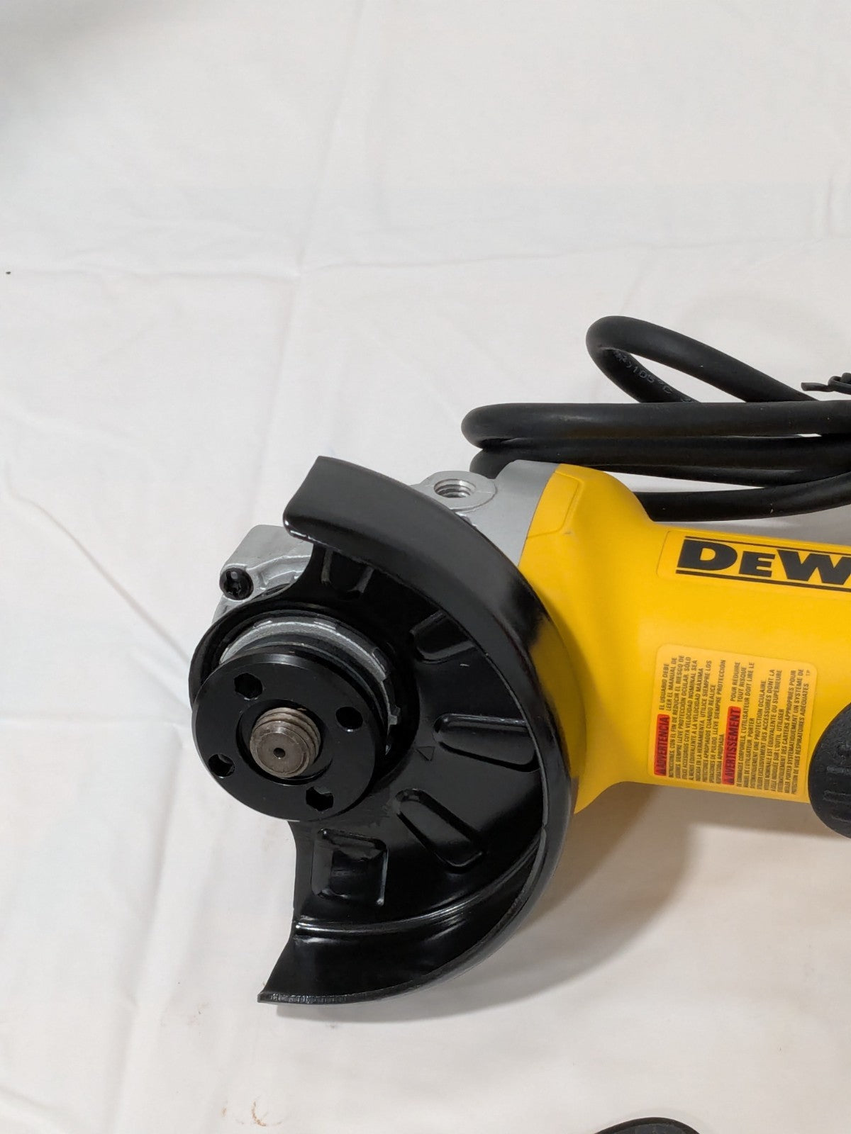 DeWALT Corded Angle Grinder 4-1/2" Wheel Dia, 11000 RPM DWE402