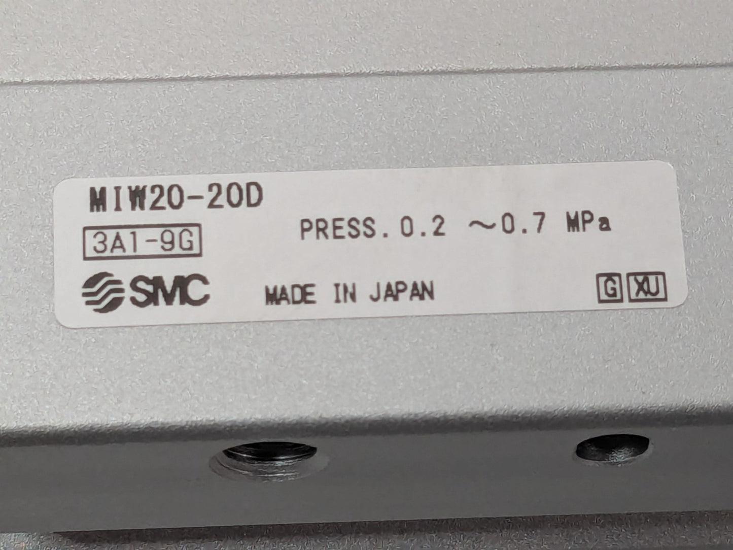 SMC Slider Guide Cylinder 2-Finger Escapement 20x20mm Stroke MIW20-20D