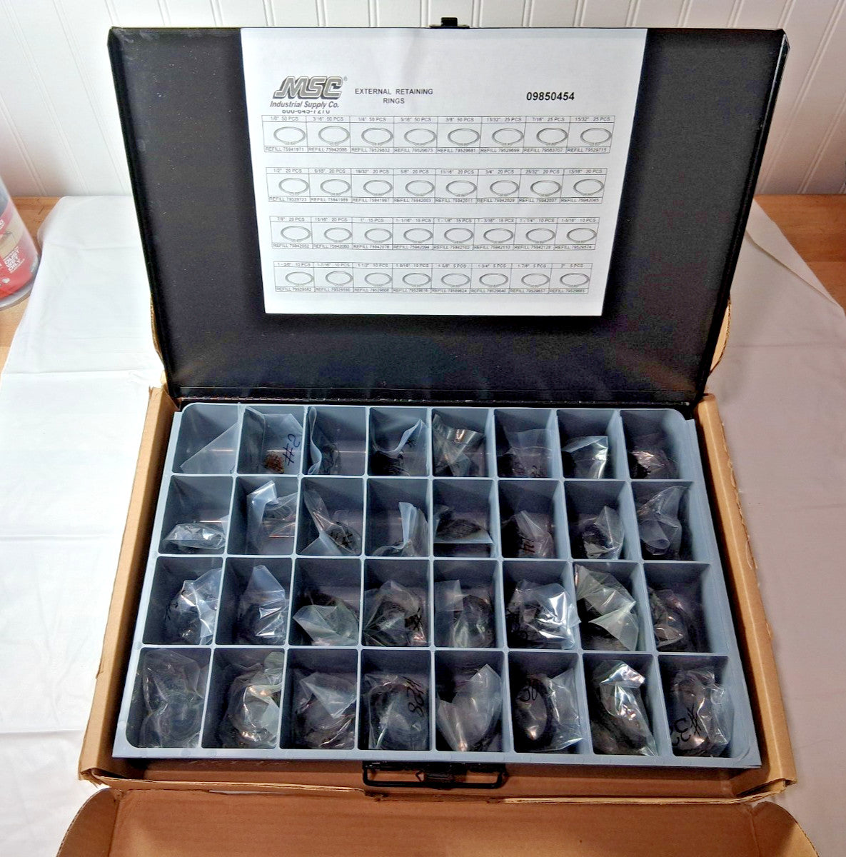 Snap External Retaining Ring Assortment 665 PCS 1/8 to 2" 09850454