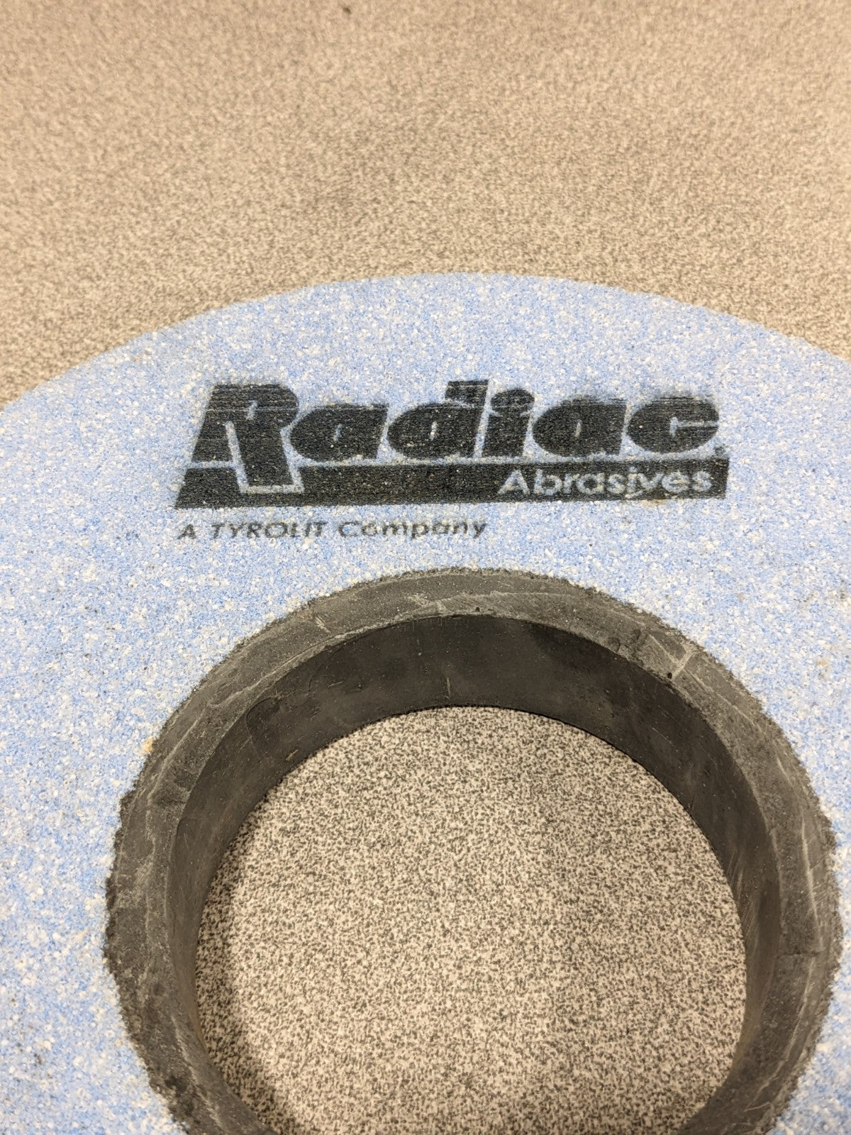 Radiac Ceramic Grinding Wheel 8" Diam, 3" Hole, 1.1811 Thick, 60G 3413
