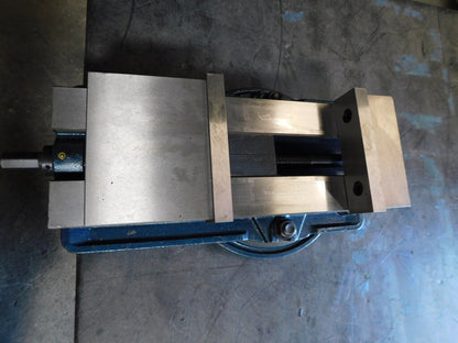 GIBRALTAR Machine Vise: 6 Jaw Width Horizontal Swivel Base 428-72692