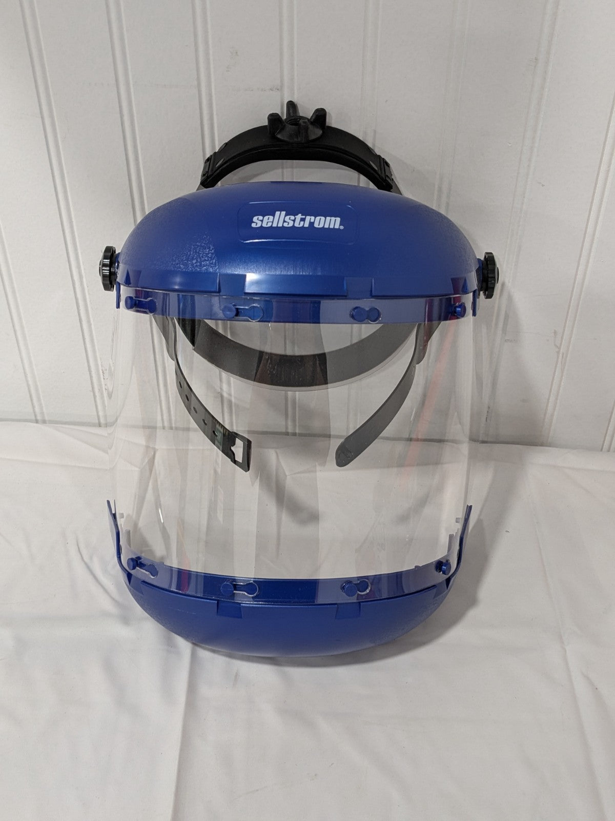 Sellstrom Face Shield with Chin Guard: 6-1/2" High, 19-1/2" Wide S38110