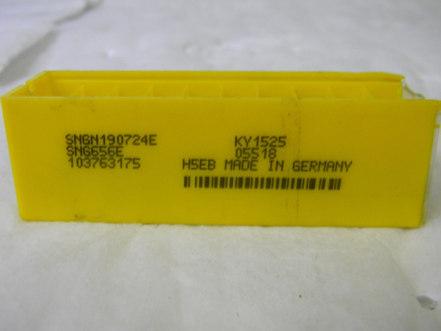 Kennametal Ceramic Turning Insert SNG656E Grade - KY1525  Box of 10