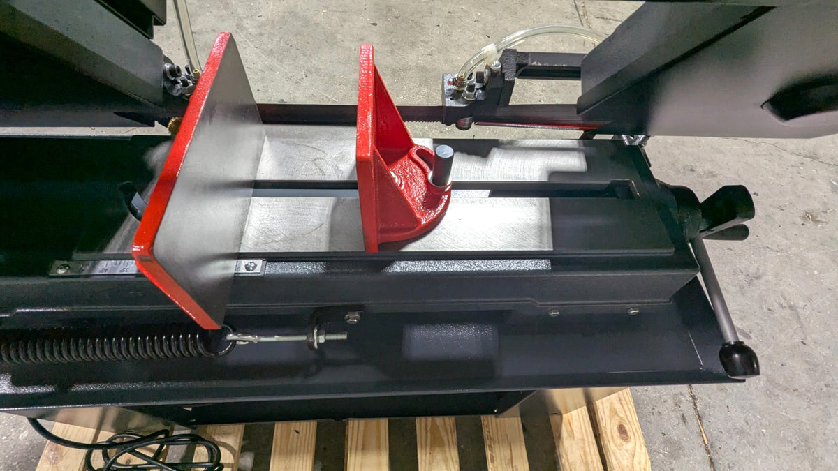 DAKE SE912  9 x 12  Horizontal Bandsaw 110v  1HP  Step Pulley  *Scratch & Dent*