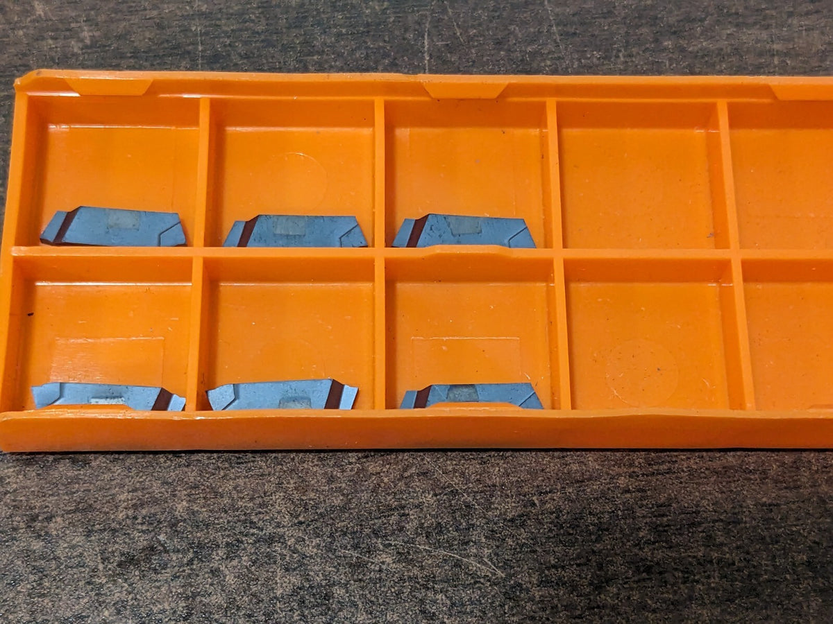 HERTEL 162S1.40R HP240C Carbide Cutoff Insert 8 ct 45741139