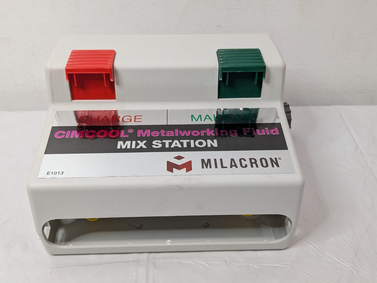 Milacron CIMCOOL Metalworking Fluid Mix Station E1013