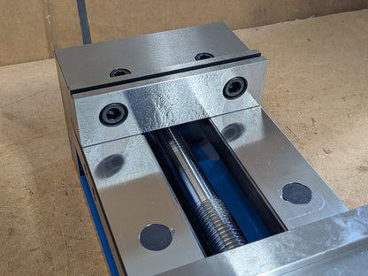 Kurt Extra Capacity Manual Machine Vise 6" Jaw Width 14" Opening XL6