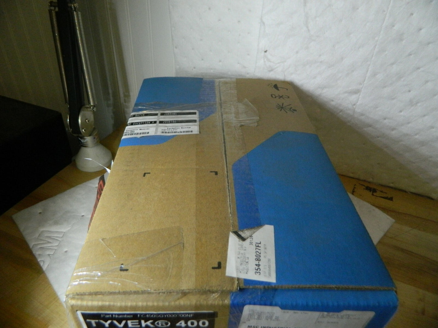 Dupont Tyvek Shoe Cover Gray Non-Skid 5" High Size UNI Qty 200 FC450SGY00200NF