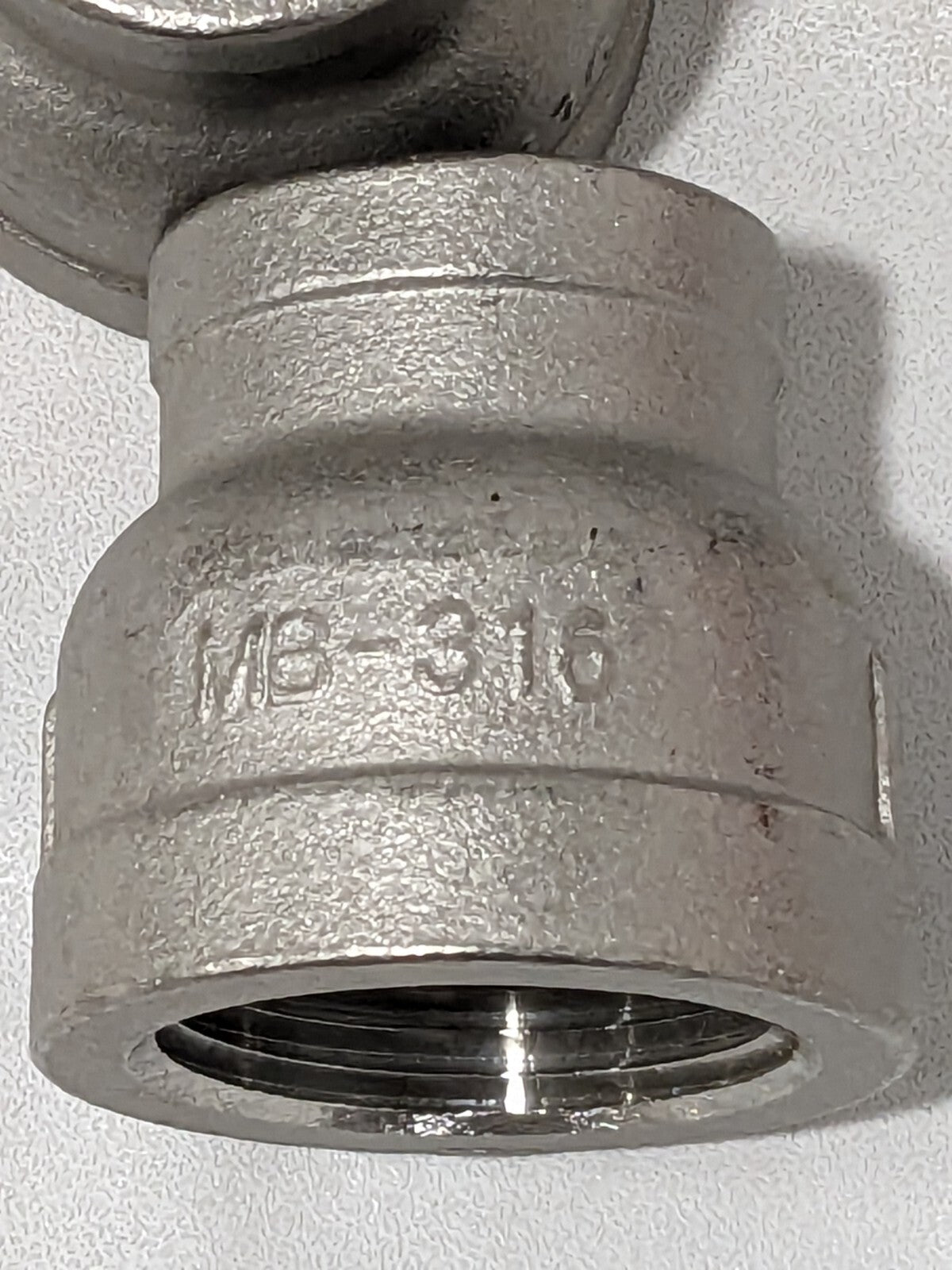 Pipe Reducer: 1 x 3/4" Fitting, 316 Stainless Steel, FNPT x FNPT Qty 5 6RSB