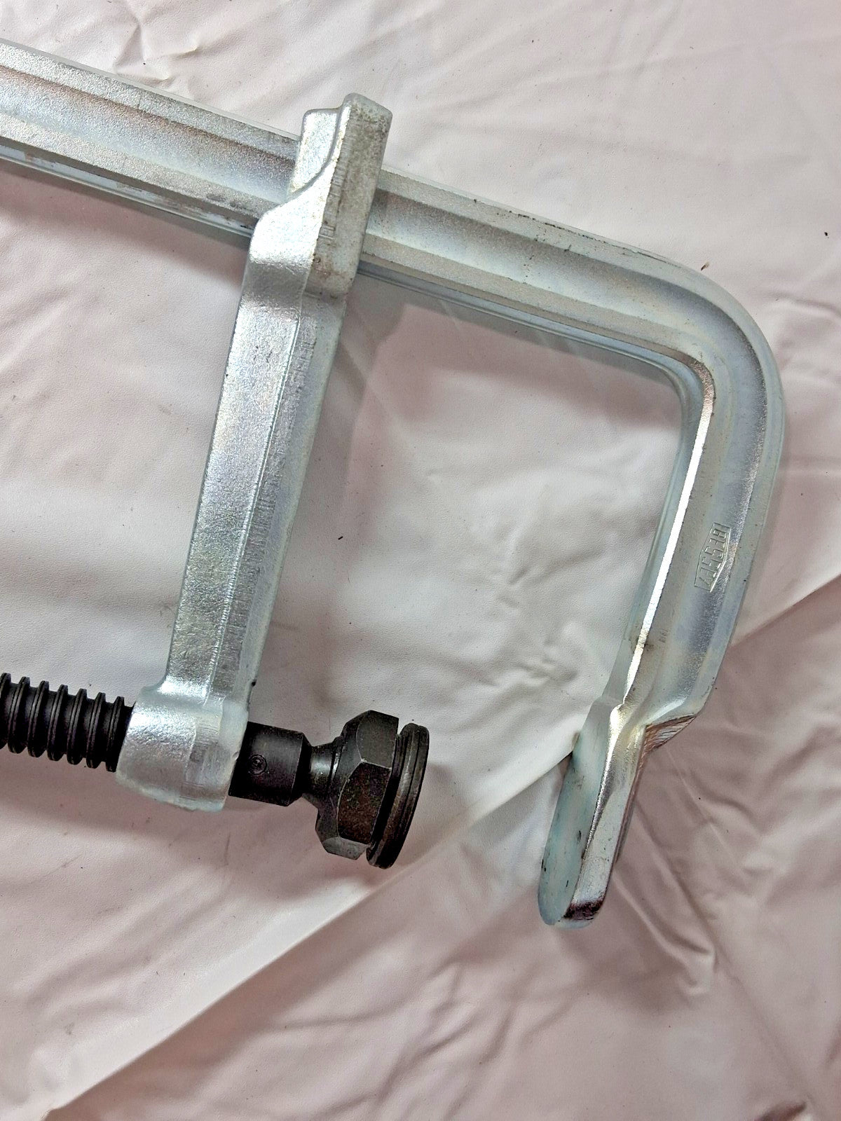 Bessey Sliding Arm Bar Clamp 5.5000" Throat Depth SQ-20