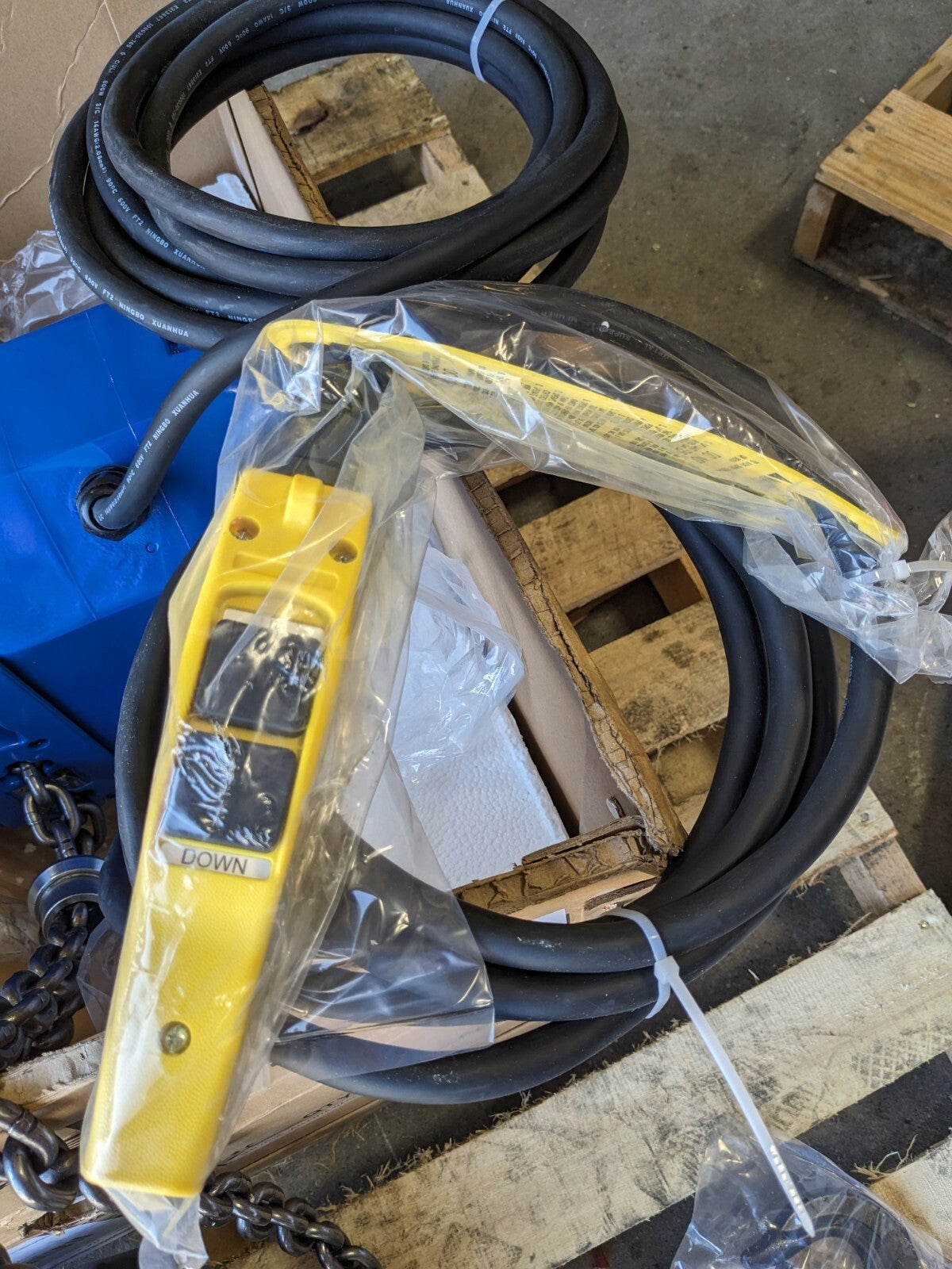 Pro Source Electric Chain Hoist 1 Ton Cap 15 Ft Lift 115/230v 1 Ph DEFECTIVE