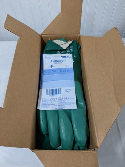 Ansell Chemical Resistant Gloves: AlphaTEC™ 08-352, Se L Box of  12 Pairs 212512