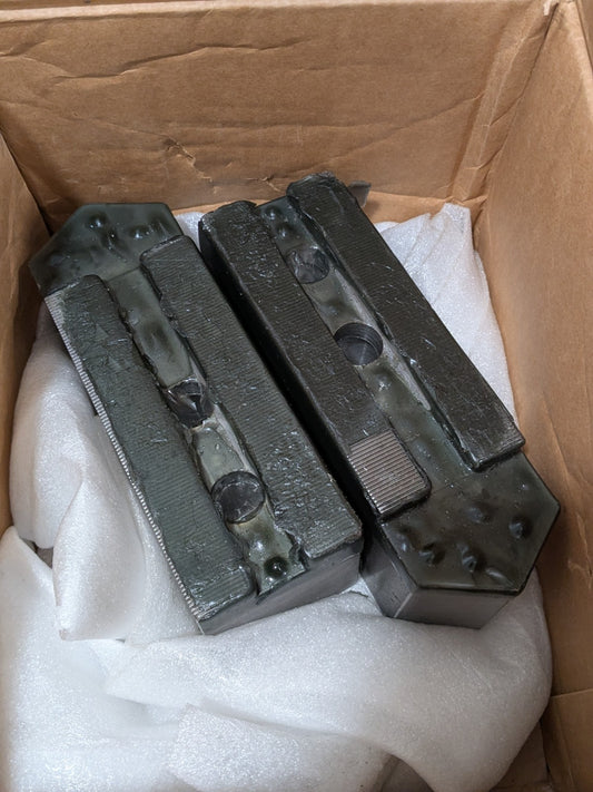 (2) H&R Soft Lathe Chuck Jaw: Serrated 2-1/2" OAW, 7-1/2" OAL HR-155-2.5-OP