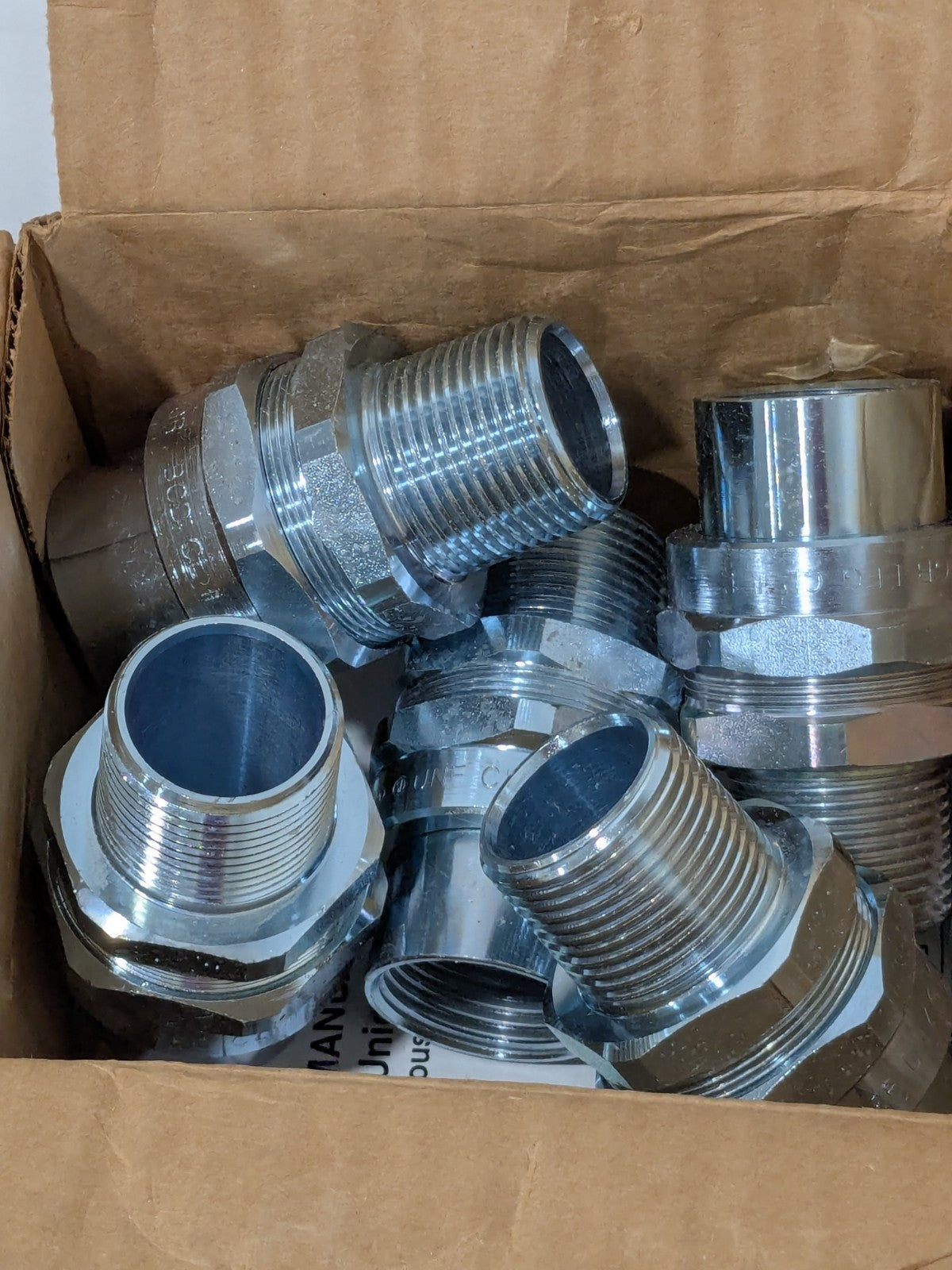 T&B 1" Trade Rigid/Intermed (IMC) Conduit Male Union Box of 5 UNY 305-TB