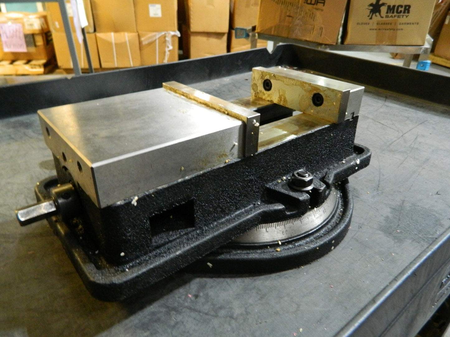 Interstate Swivel Machine Vise 5" Jaw Width 4-19/32" Jaw Opening Cap 0