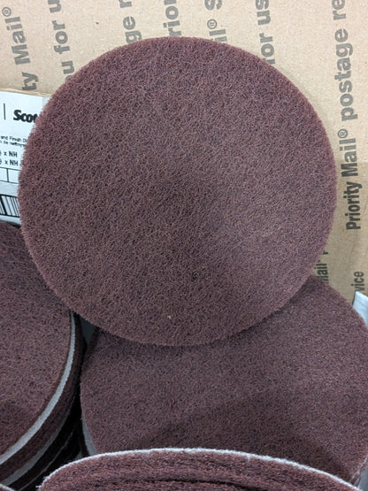 3M Hook &amp; Loop Disc: 5" Dia, Non-Woven, Aluminum Oxide Box of 40 710013