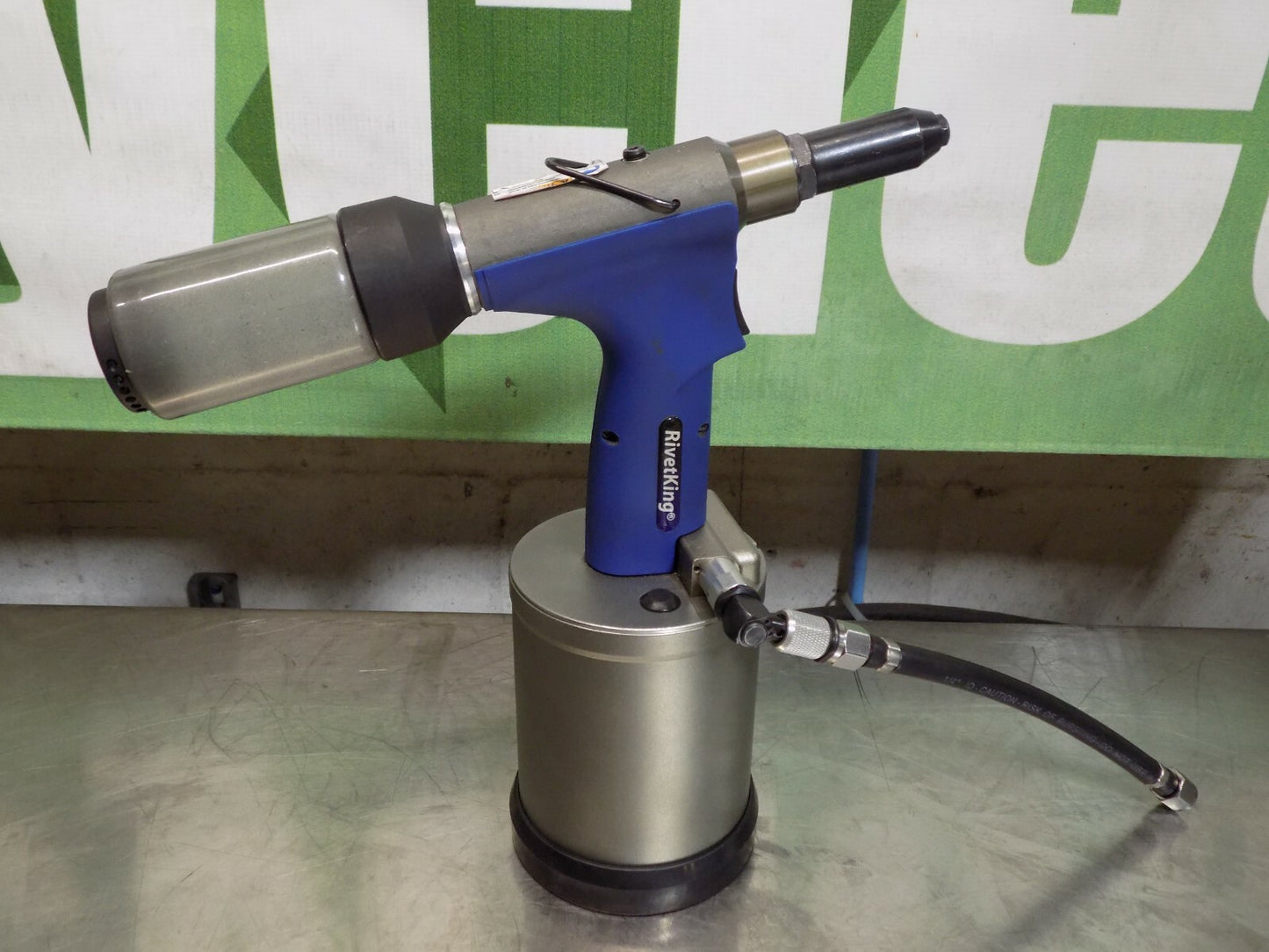 Rivet King Pneumatic Rivet Tool 1" Stroke 3400 lb Pull Force RK-8000LS Defe