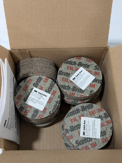 3M Deburring Wheel: 3" Dia, 1/2" Width, 3/8" Hole Box of 20 61500