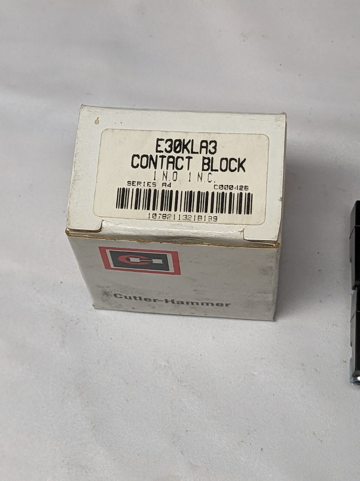 CUTLER-HAMMER STANDARD CONTACT BLOCK CIRCUIT BREAKER E30KLA3