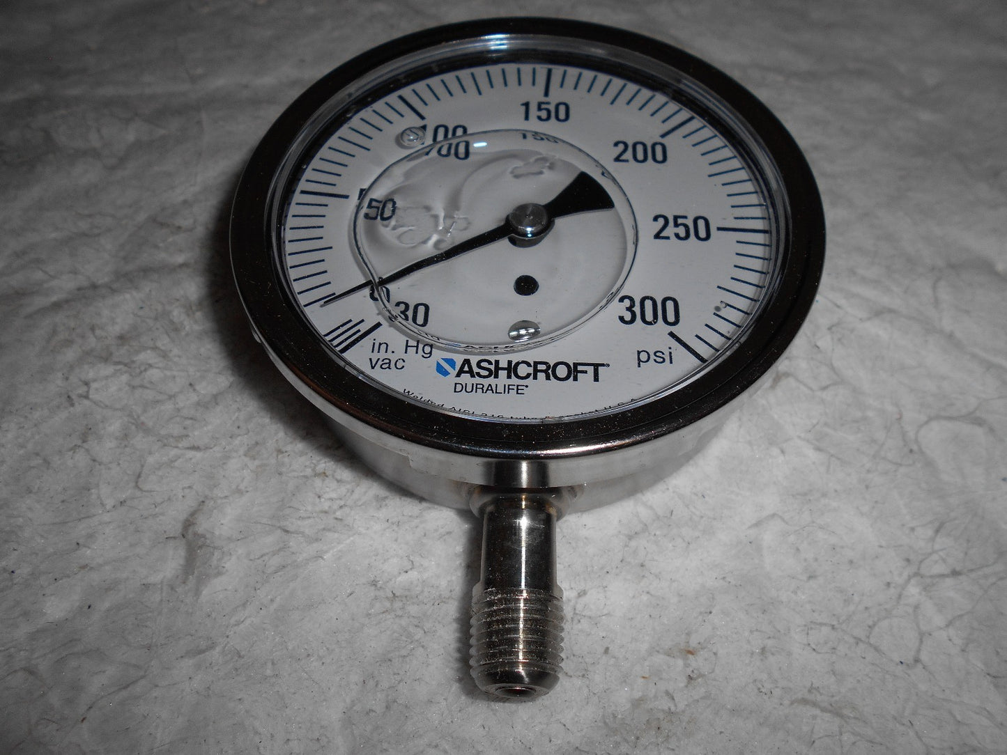 Ashcroft 3-1/2" Dial 1/4 Thread 30-0-300 Scale Range Pressure Gauge 83230