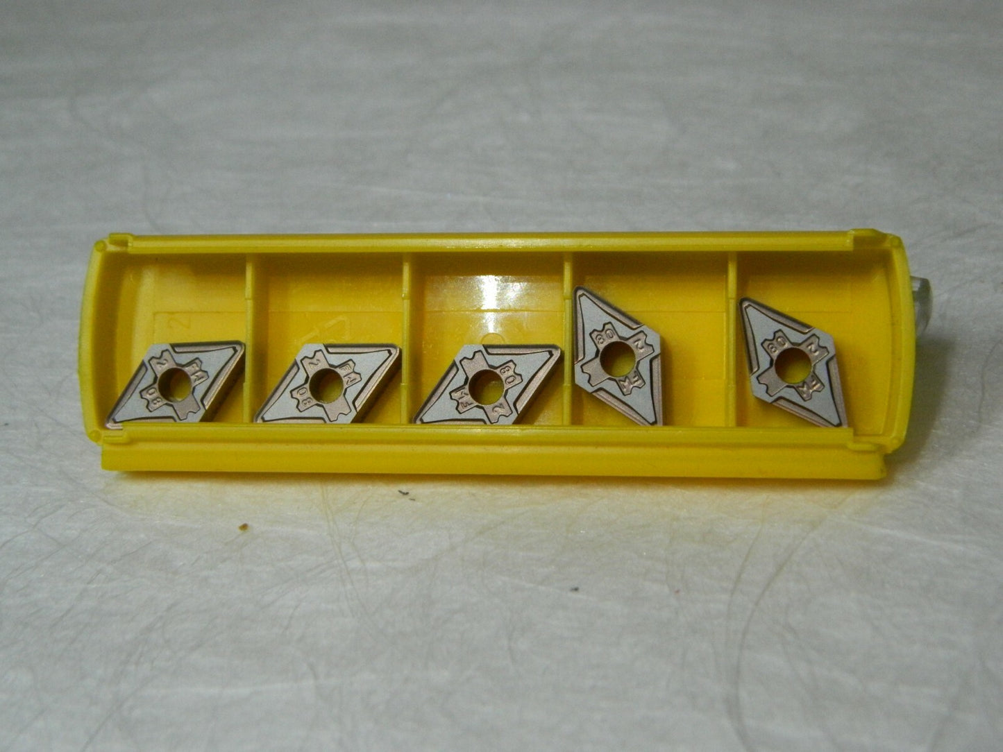 Kennametal Carbide Turning Insert DNMG332 FW Grade KCM15B Qty 5 5641095