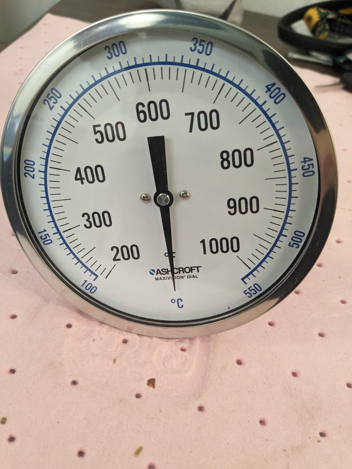 ASHCROFT Bimetal Dial Thermometer: 200 to 1,000 ° F 4" Stem Length 759426067233