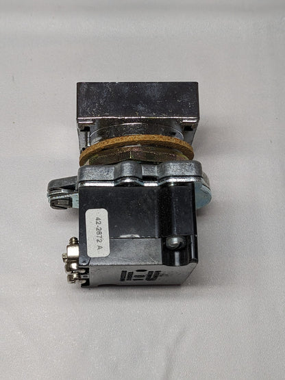 CUTLER HAMMER E30 BA 120V Compact Push Button Indicating Pilot Light E30BA