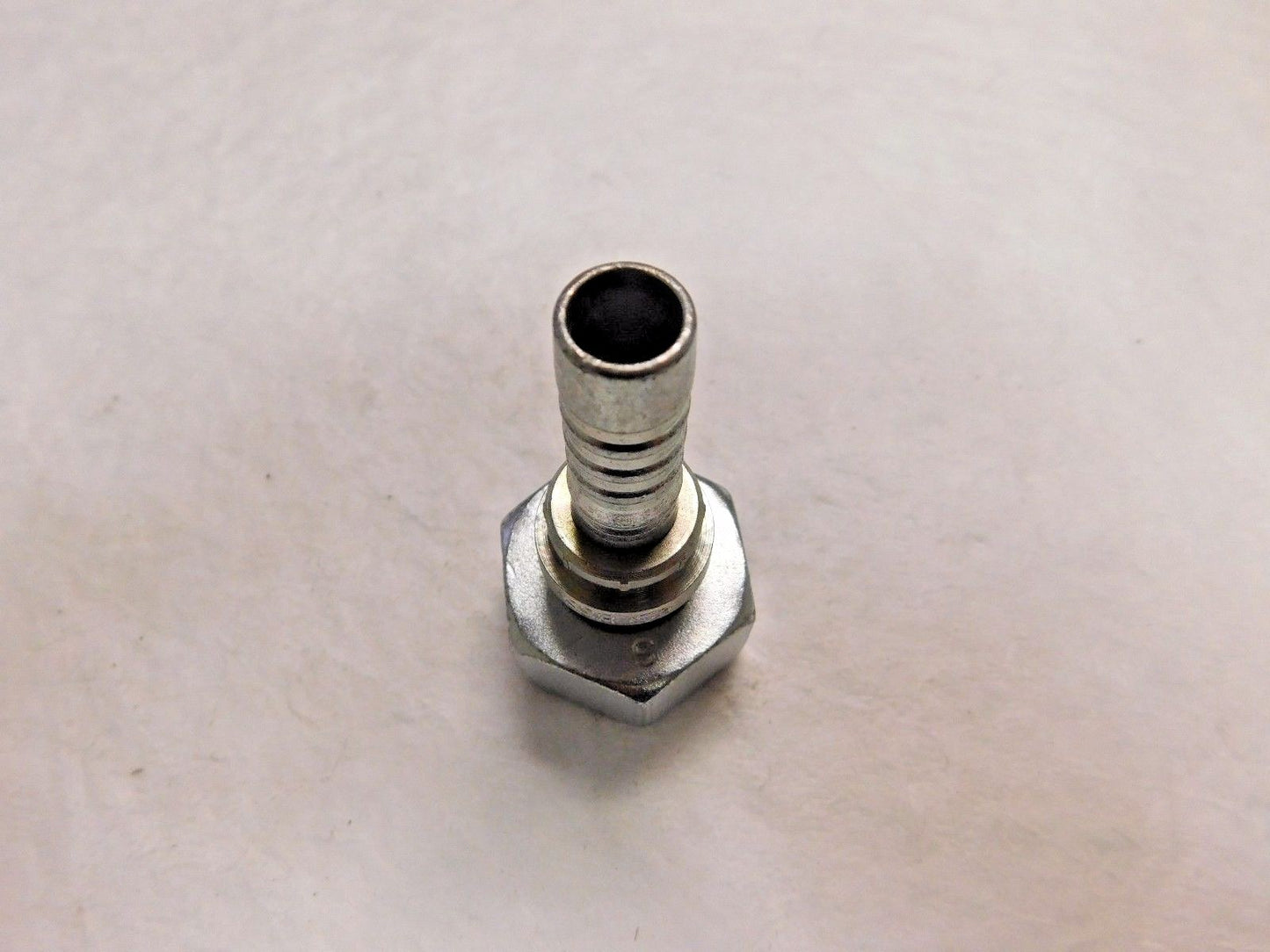 Gates GlobalSpiral Female DIN 24º Cone Swivel W/O-Ring 8GS-20FDHORX