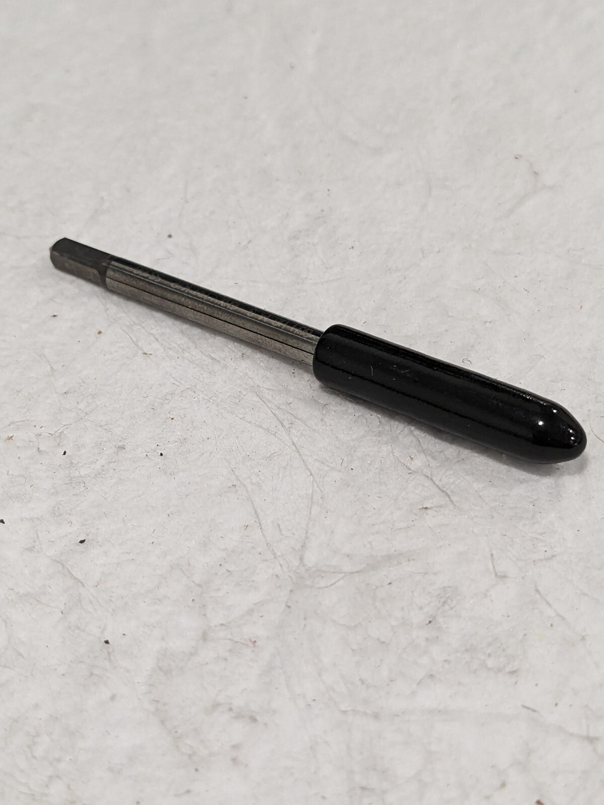 GUHRING Spiral Point Tap: M4x0.70 Metric, 3 Flutes 9009690040000
