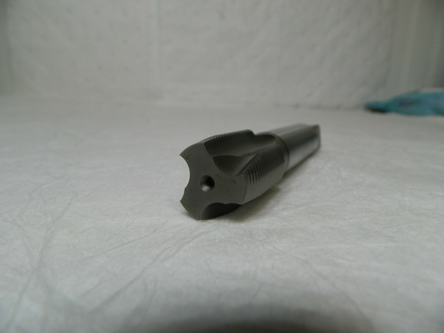 OSG Spiral Point Tap Powdered Metal RH M22x1.5 x 5-1/8" OAL D6 3FL 33800221
