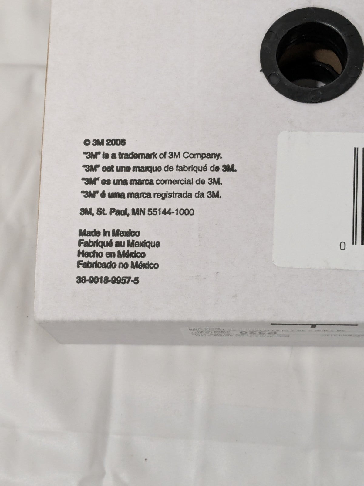 3M 1-1/2" x 50 Yd 320 Grit Aluminum Oxide Shop Roll 7000118523