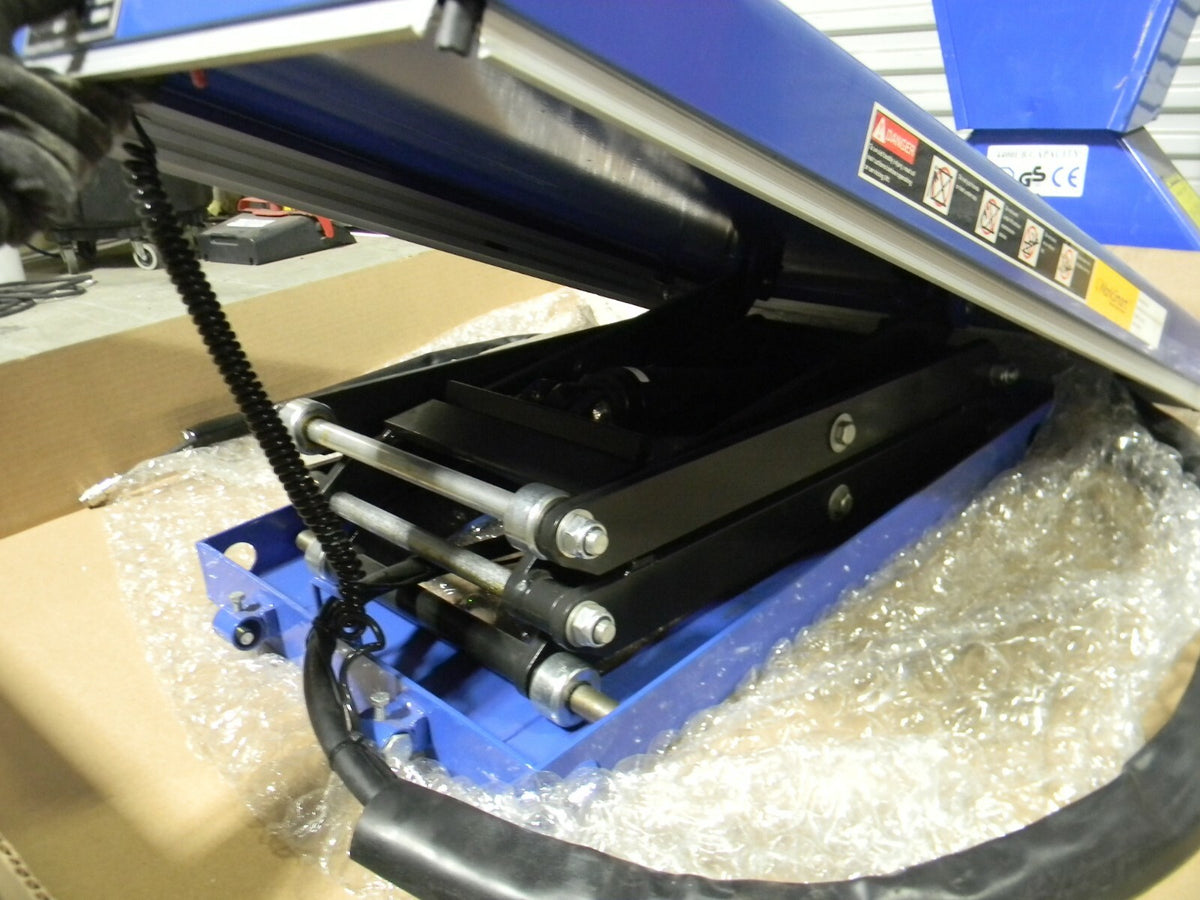 WorkSmart Electric Scissor Lift 1000 lb Cap. 36" x 24" Platform MISSIN