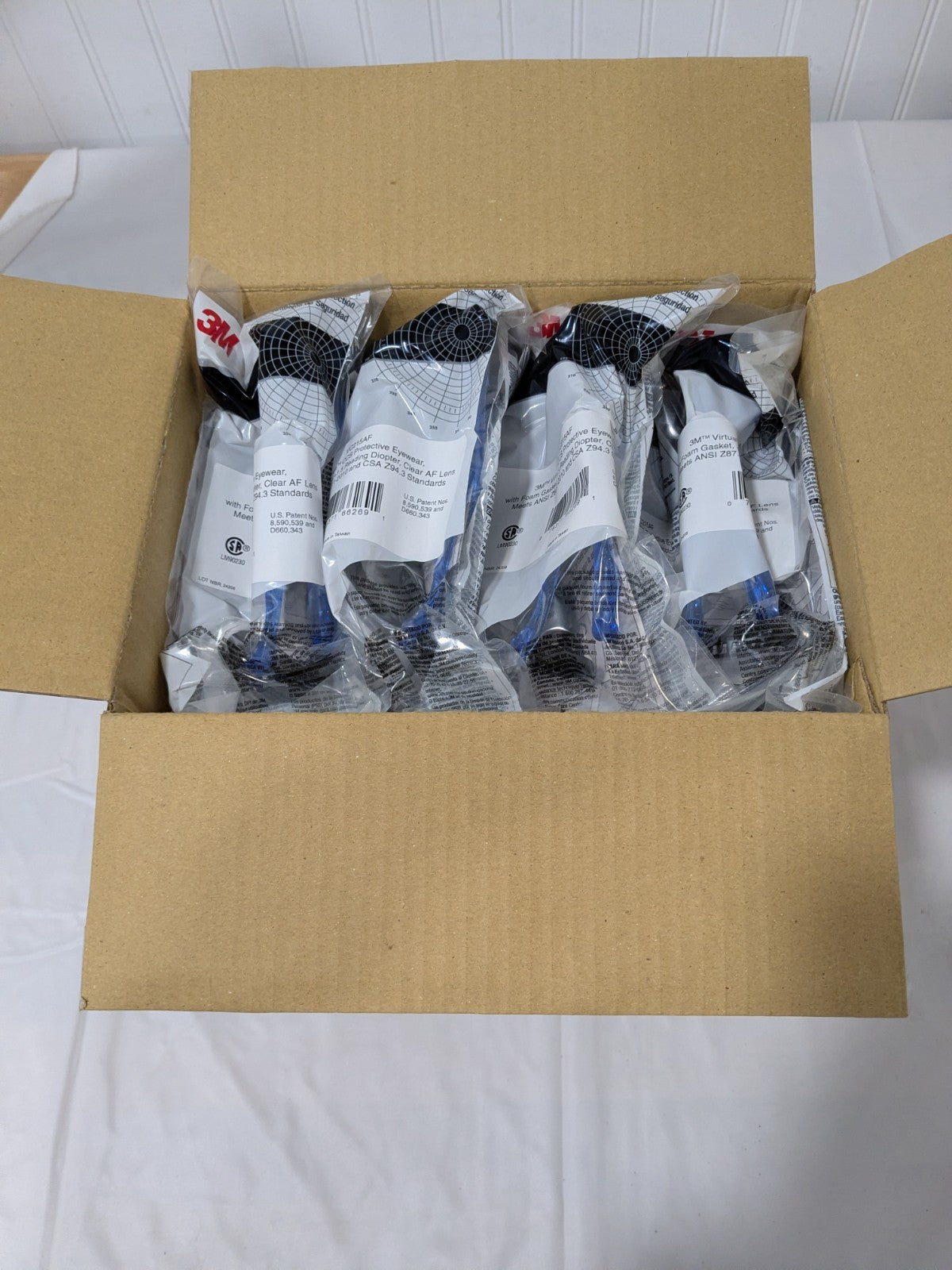 3M Magnifying Safety Glasses: 1.50, Clear Lenses Box of 20 7100046796