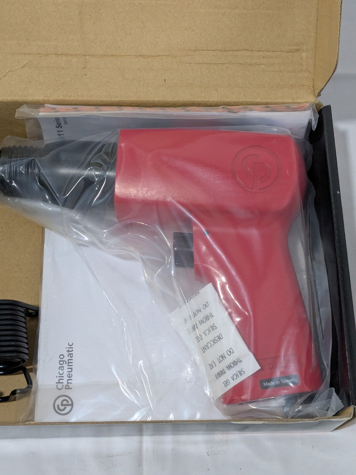Chicago Pneumatic Air Chipping Hammer: 3,000 BPM, 2.6" Stroke Length 8941071110