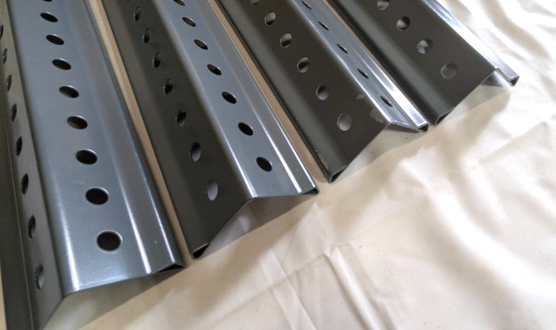 WorkSmart  Work Table  24" W x 18" D x 18" H  WS-MH-WKBN-126  *Scratch & Dent*