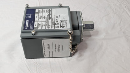 Telemecanique Sensors Pressure Switch 3-150 psi 1/4 NPTF 9012GAW5