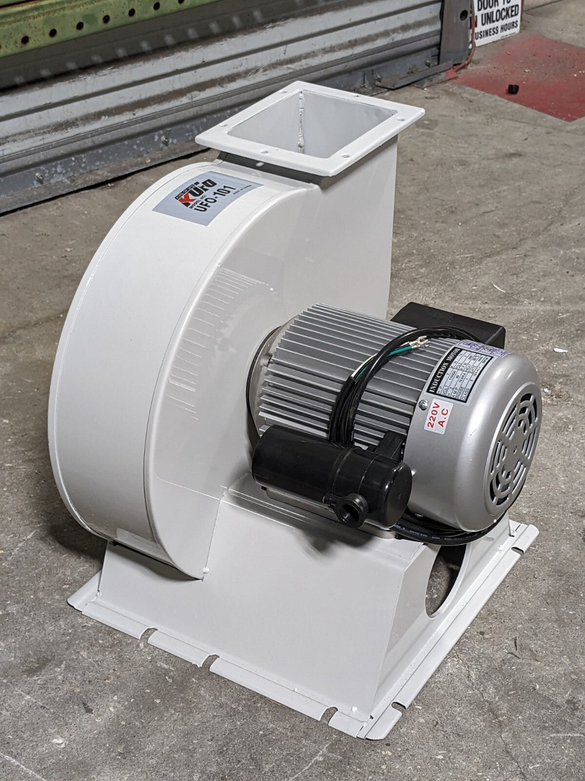 Kufo UFO-101 Portable Vertical Bag Dust Collector 1224 CFM Max 2 HP 220v 1 Ph