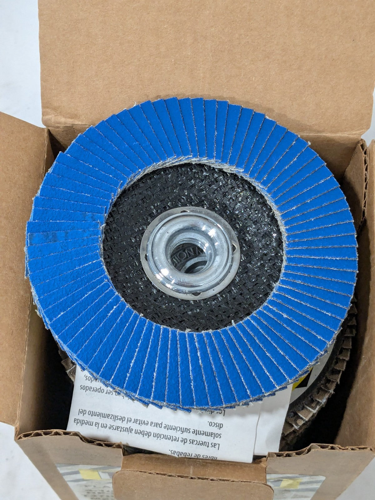 Tru-Maxx Flap Disc: 4-1/2" Daim, 5/8-11 Hole, Medium 80 Grit, Box of 10 252