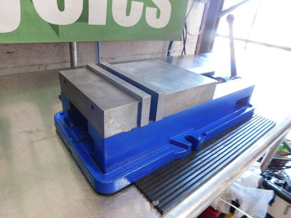 VALUE COLLECTION Machine Vise: 8" Jaw Width 8" Jaw Opening Horizontal 428-7280