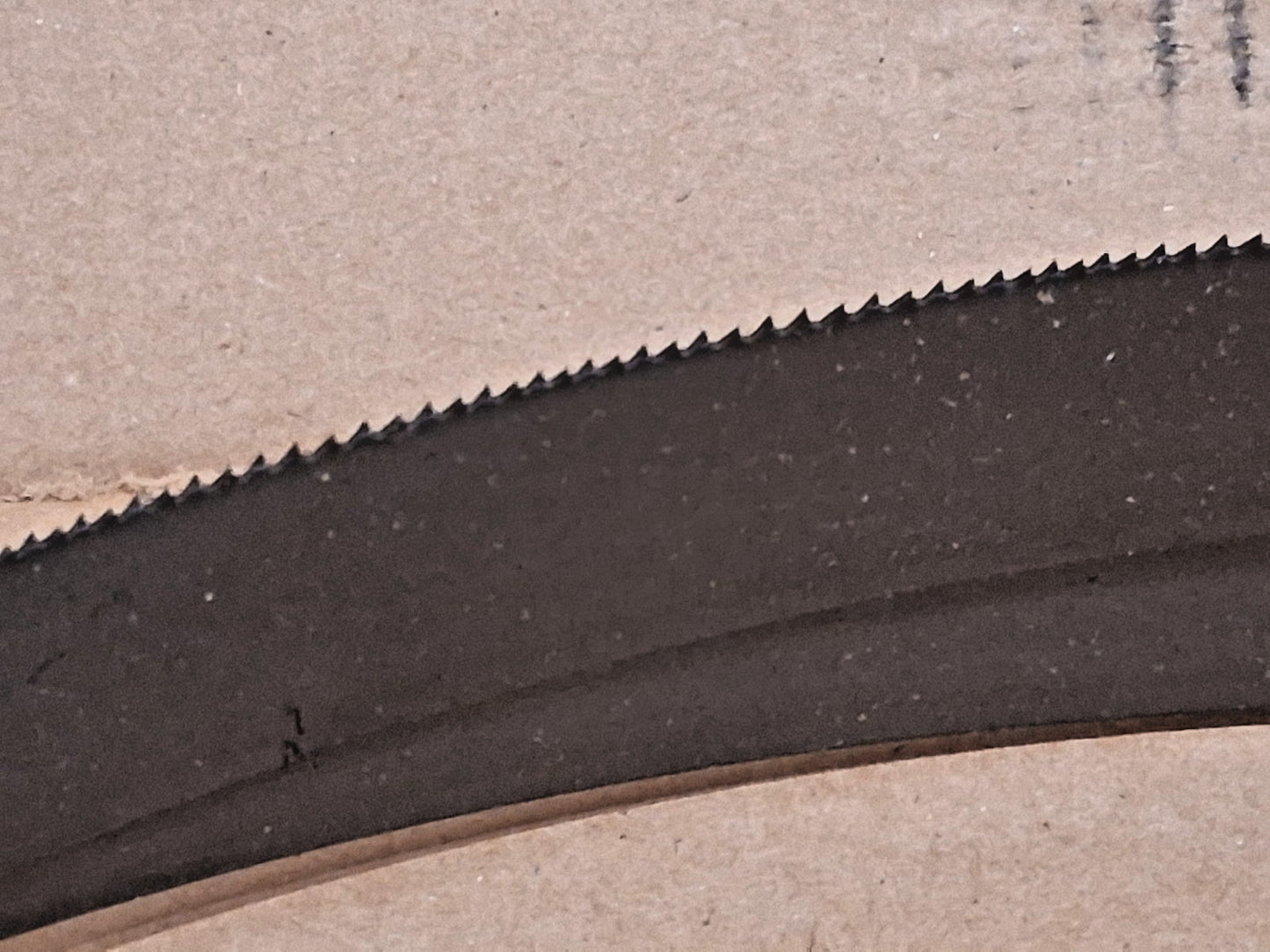 Irwin Blades Welded Bandsaw Blade 13ft 6" Long x 1" Wide 87848IBB134115
