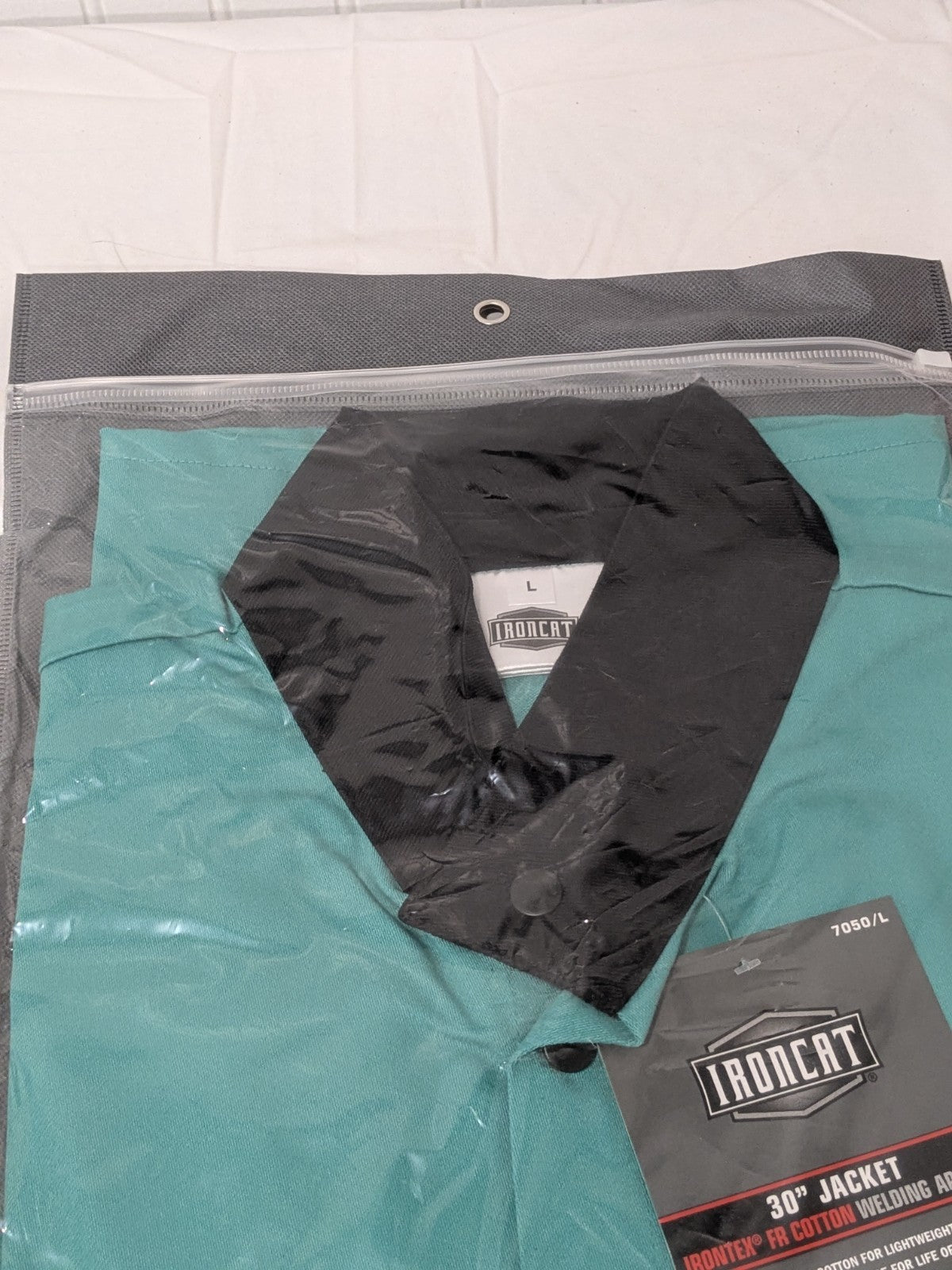 Ironcat Jacket: Fire-Resistant & Welding, Size Large, Cotton, Green 7050/L